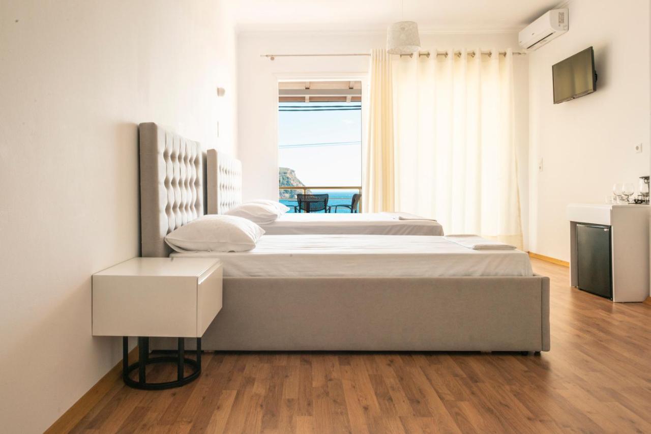 Ionio Rooms I Himare Esterno foto